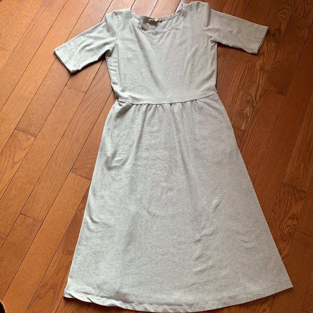 Synergy Organic herringbone soft mid length dress Size Small w/pockets - Picture 3 of 16
